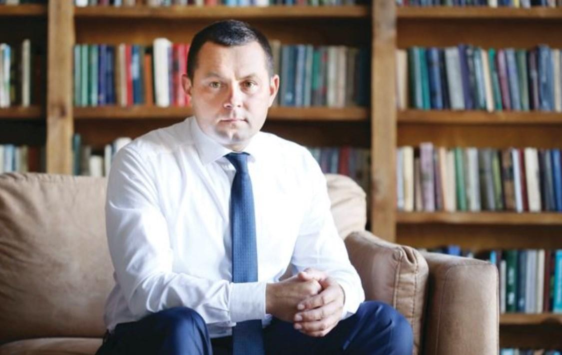 Почти 9 миллионов на командировки: чиновника Минздрава Михаила Бабенко обвиняют в использовании бюджета для личных поездок, – СМИ