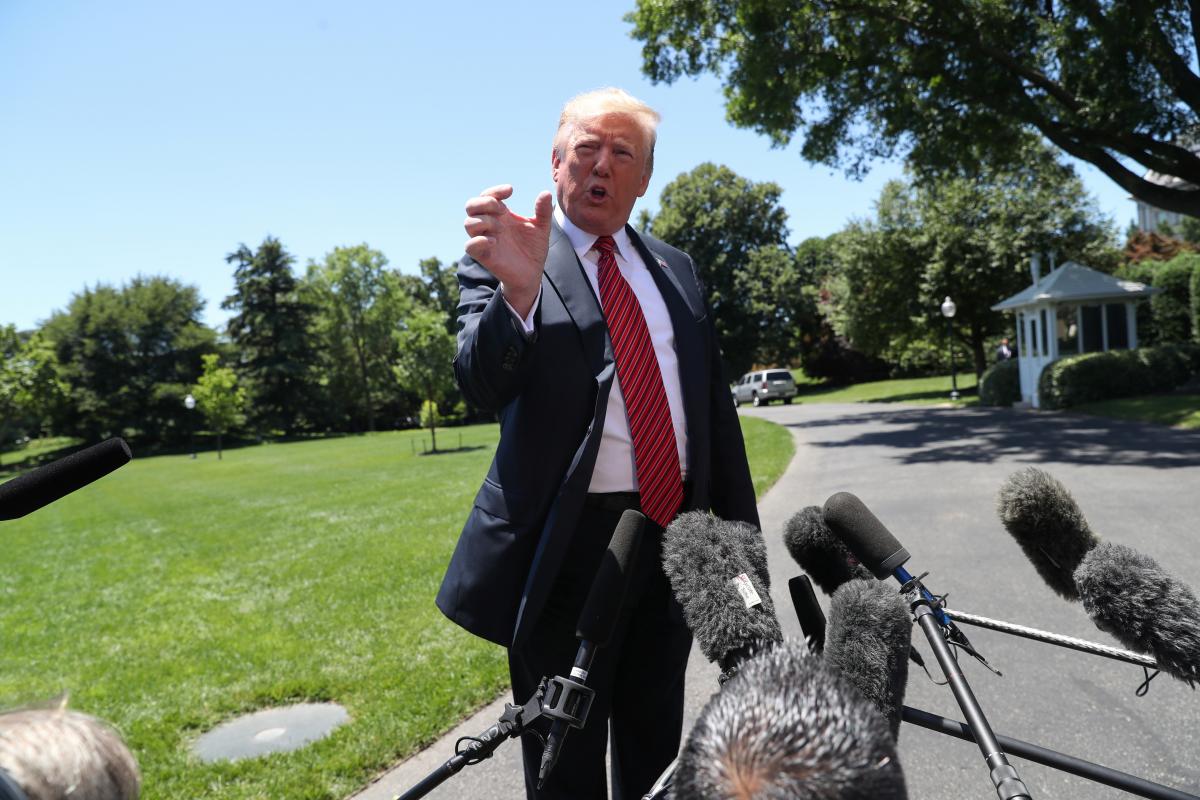 Трамп сказал союзникам, что на мирных переговорах обсудят обмен территориями, – Bloomberg