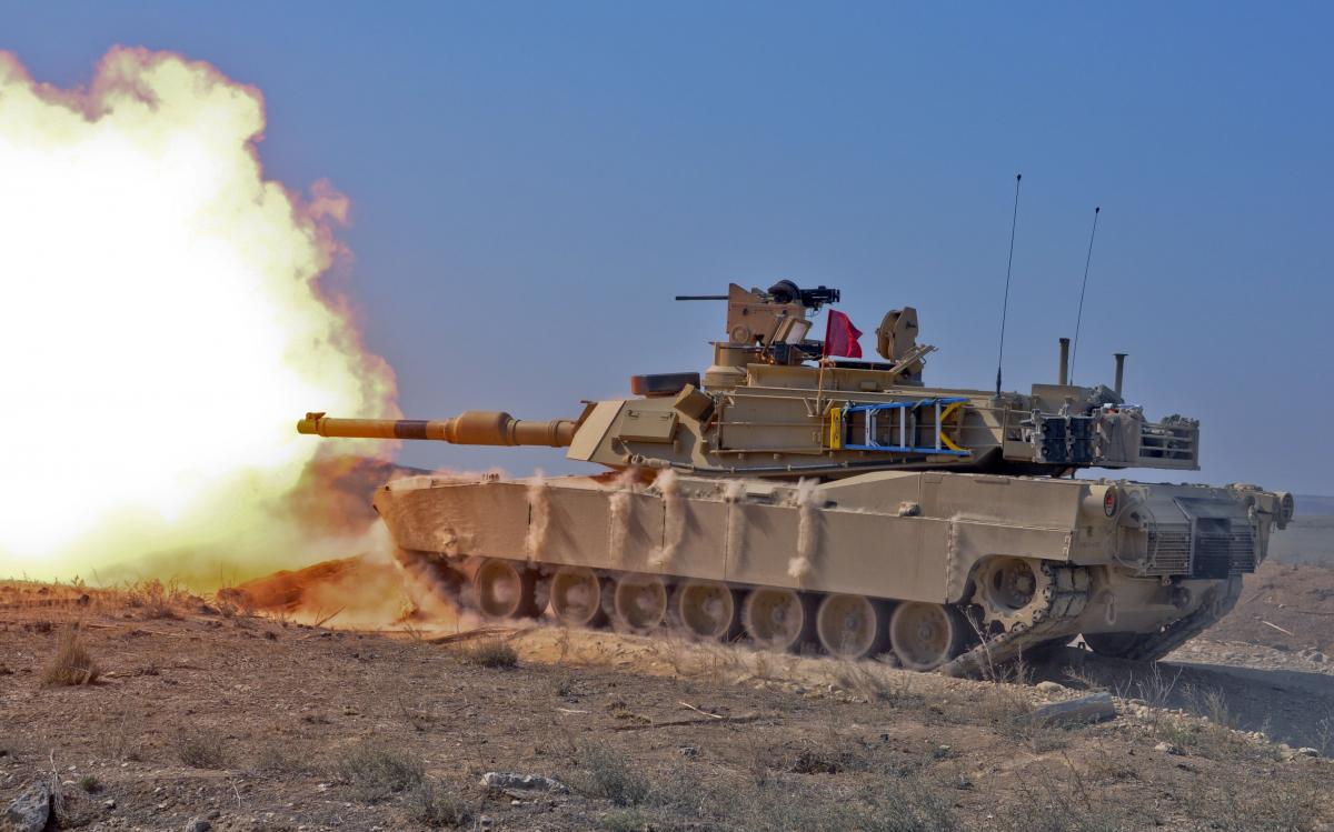 Военный США пытался передать России секретные данные о танке Abrams