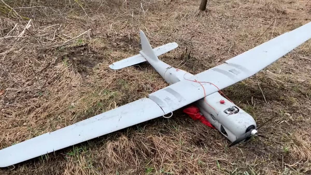 Украинские военные впервые сбили “Орлан”, который нес FPV-дроны, – журналист