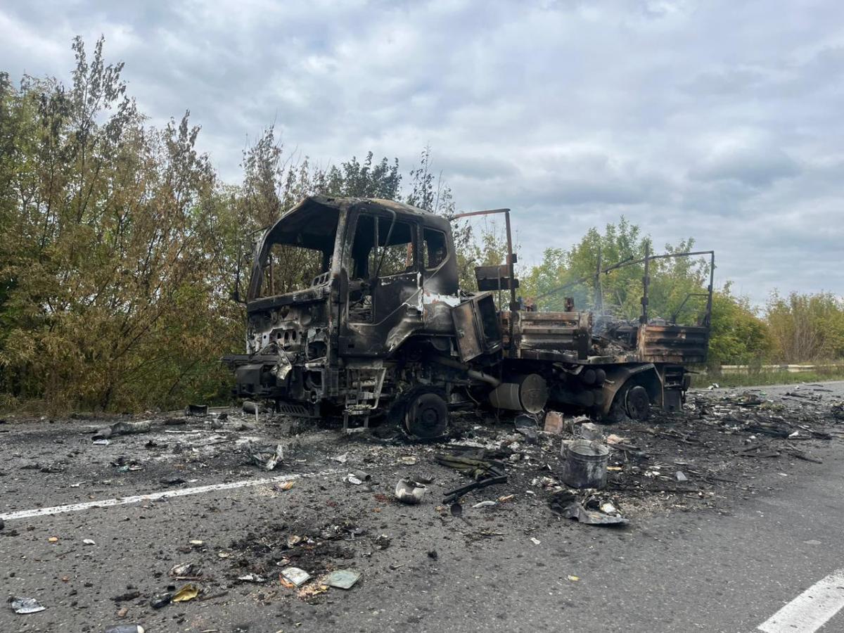 Россияне активизировали удары дронами по важной трассе Славянск-Изюм, – DeepState