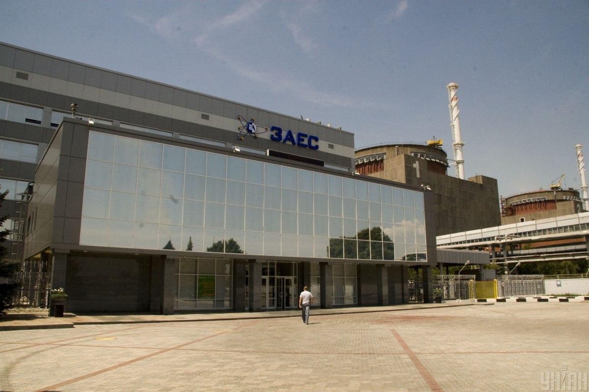 Оккупанты спешат подключить Запорожскую АЭС до старта отопительного сезона, – Андрющенко