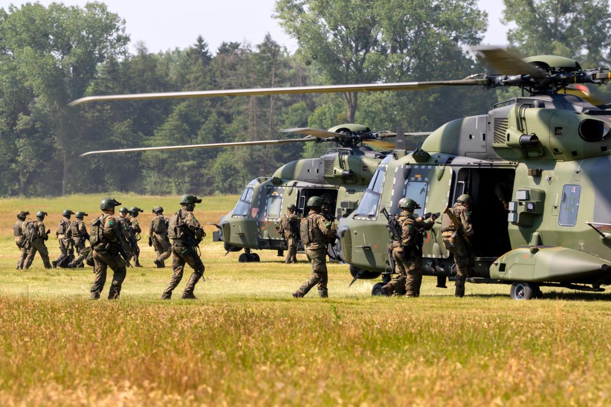 Германия обучала армию РФ накануне аннексии Крыма, – Spiegel