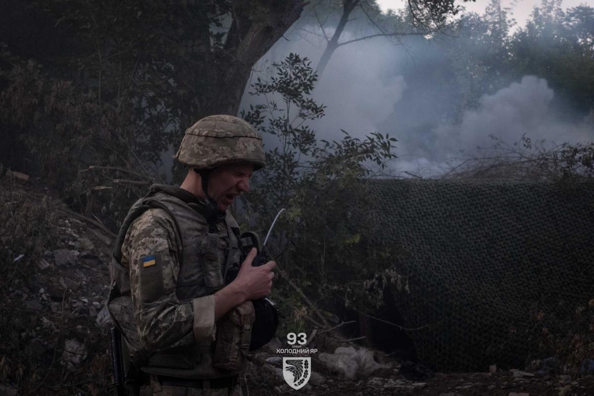 На одном из направлений ситуация приближена к критической: комбат рассказал о проблемах