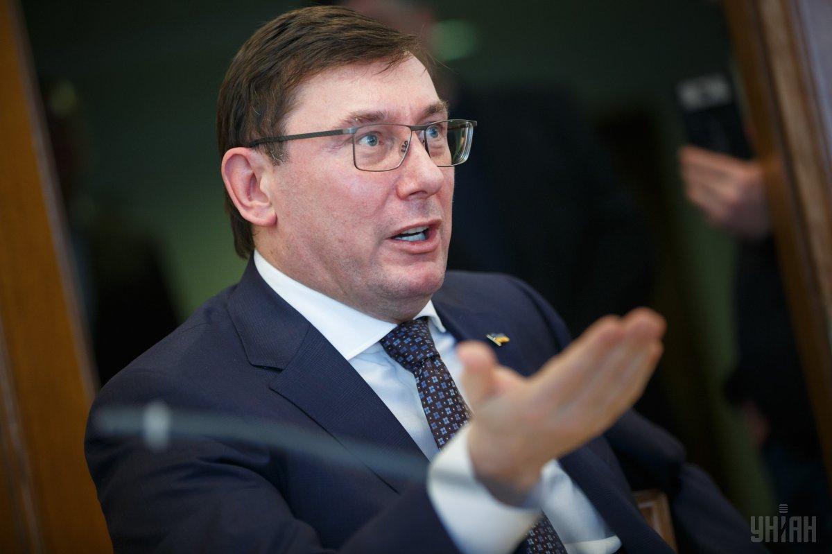 У Порошенко высмеивали тризуб и воинов УПА: эксперт показал старые интервью Юрия Луценко