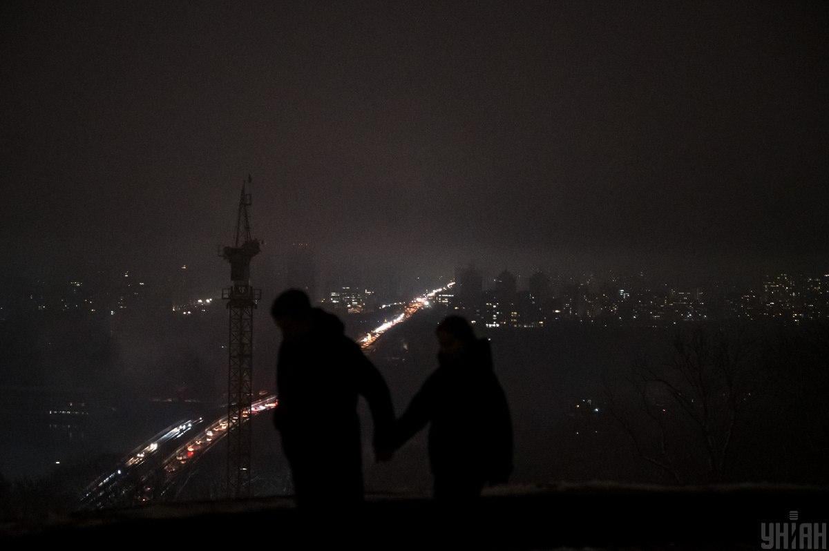 Украине будет сложно зимой из-за нерешительности союзников противостоять РФ, – Bloomberg