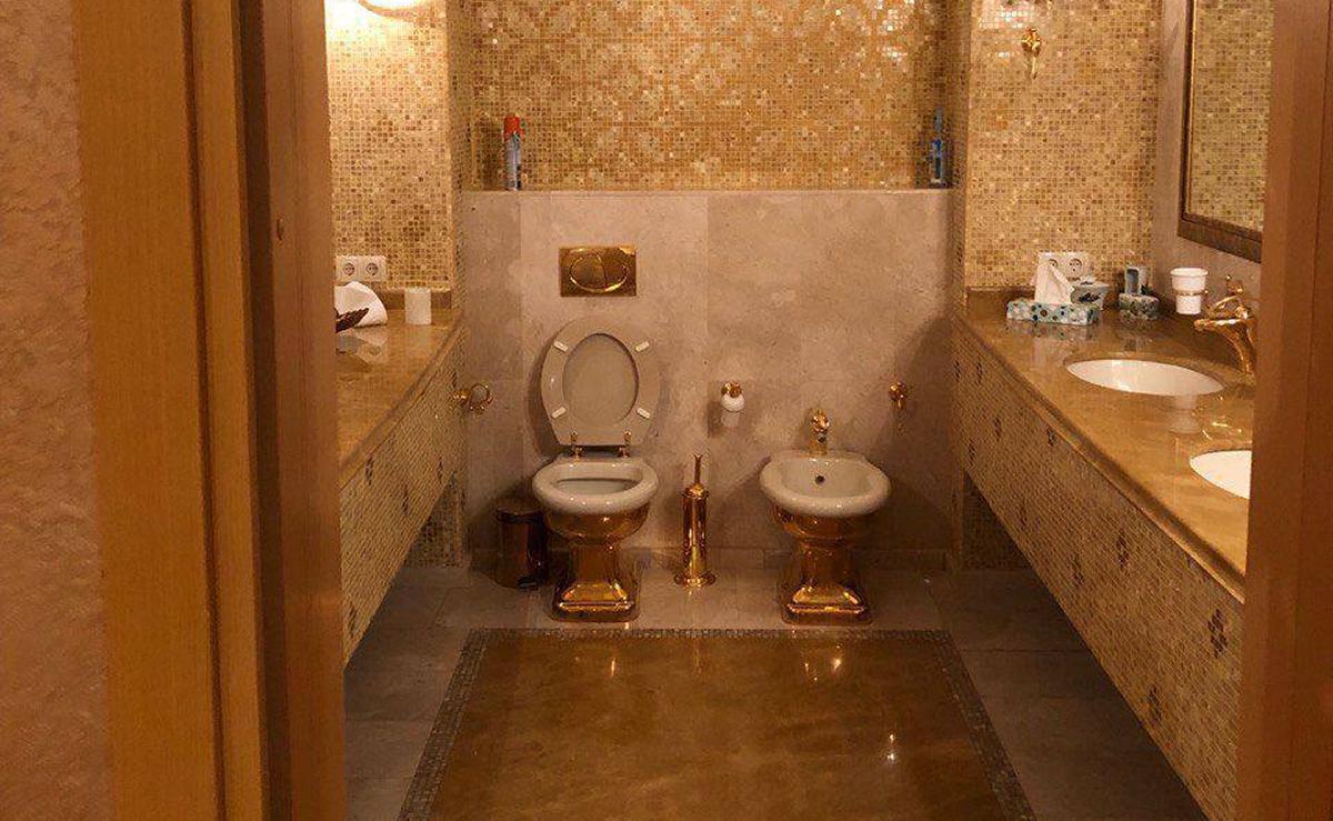 У фигурантов дела о коррупции в энергетике нашли мешки с наличными и золотой унитаз, – FT