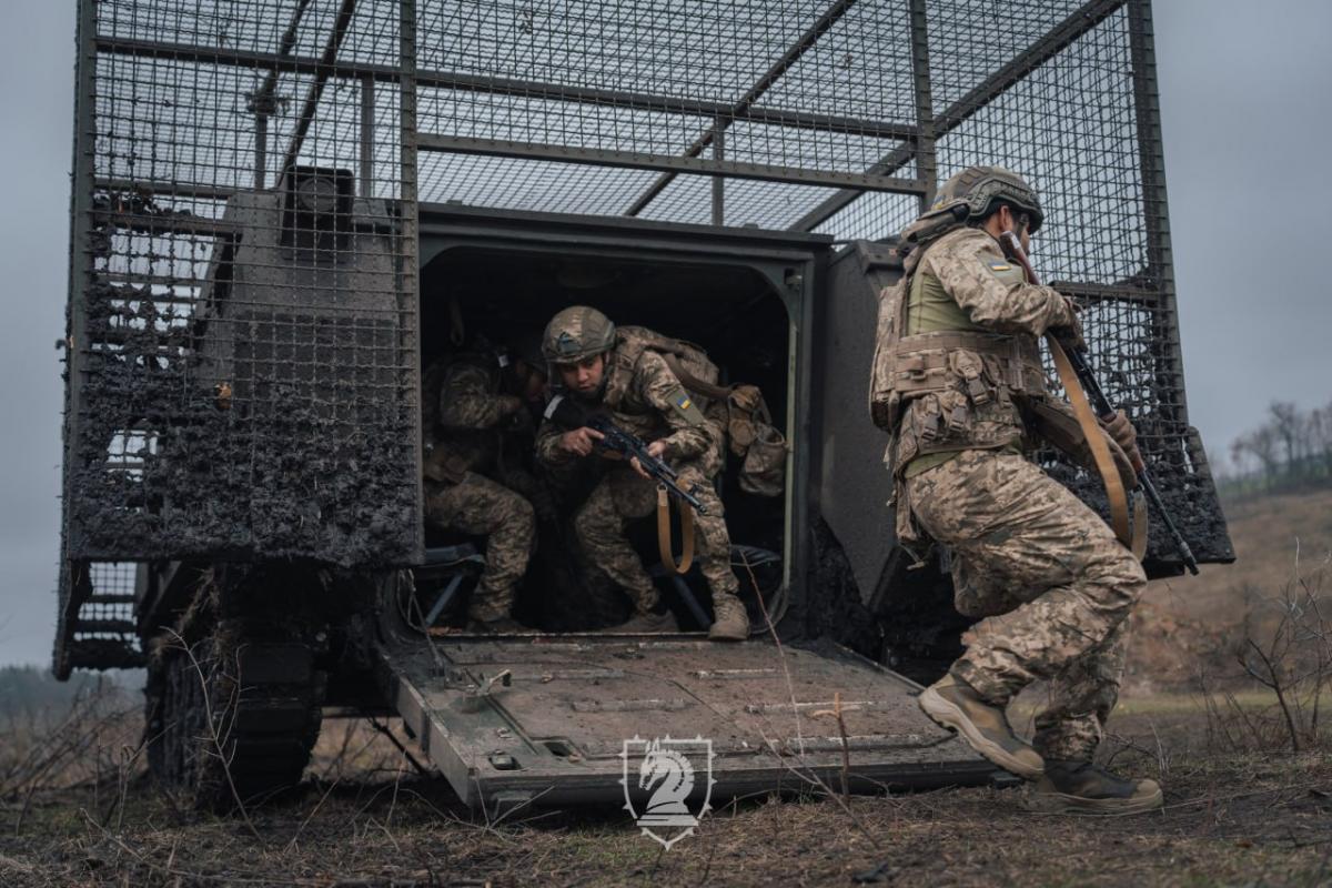 Иностранцам в армии расширили возможности: что разрешили в ВСУ