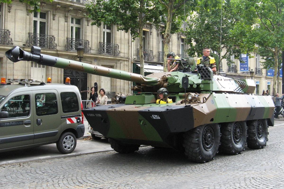 Чтобы танки не застряли в пробках: в ЕС представили “Военный Шенген”