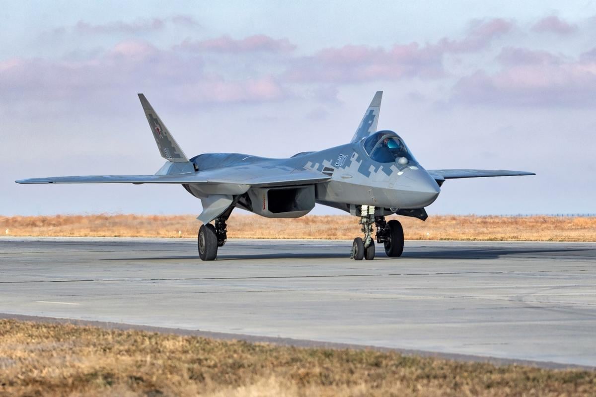 В России раскрыли, сколько еще будут эксплуатировать истребители Су-57