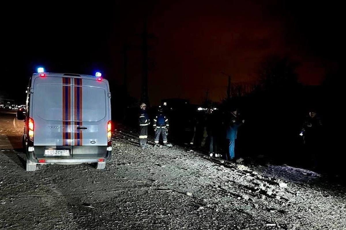 Авиация РФ разбомбила электроподстанцию в Белгороде, центр города остался без света