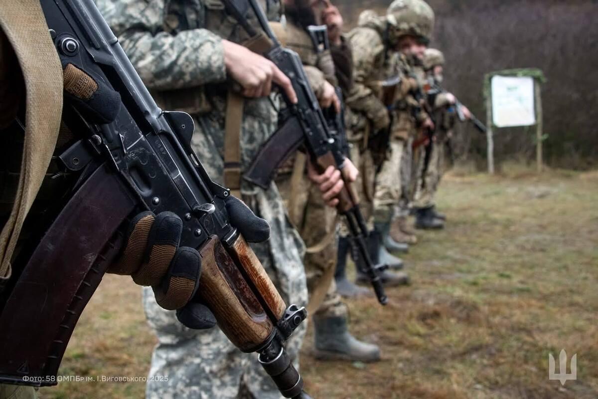 “Мирный план” может не помочь закончить войну в Украине: экс-советник Трампа назвал причину