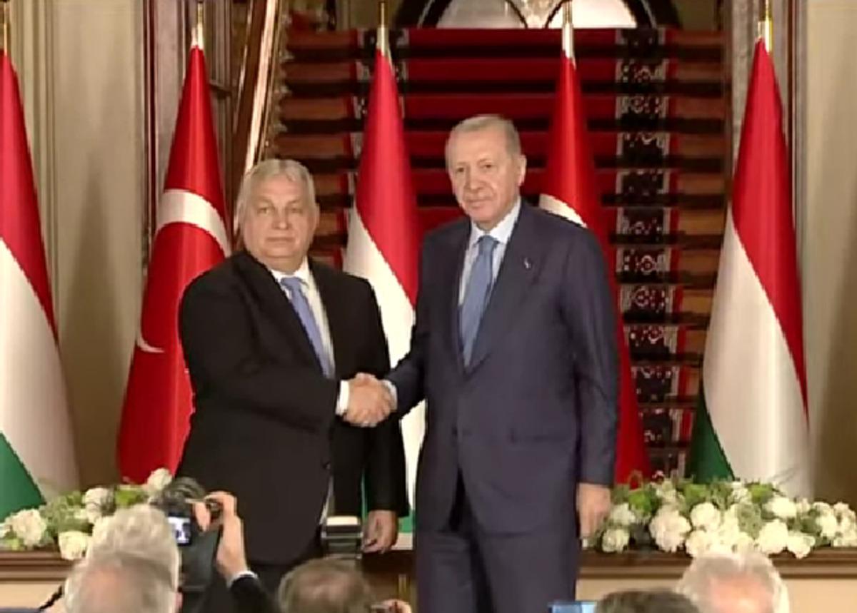 Турция будет продолжать поставлять в Венгрию российский газ