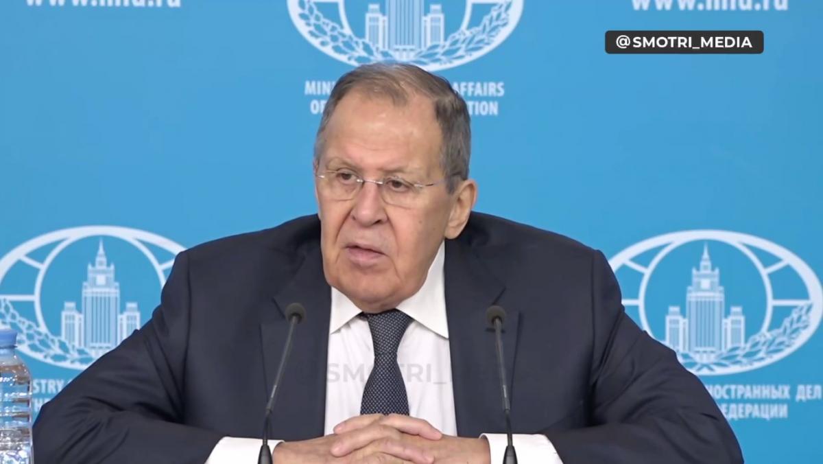 Лавров: НАТО всерьез готовится к войне с Россией, Украина в “очень плохой ситуации”