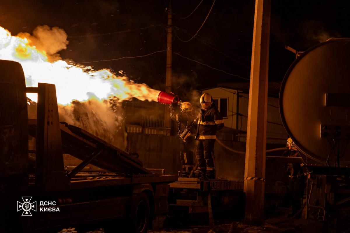 Не случайно: профессор раскрыл, для чего на самом деле РФ усилила удары по Украине