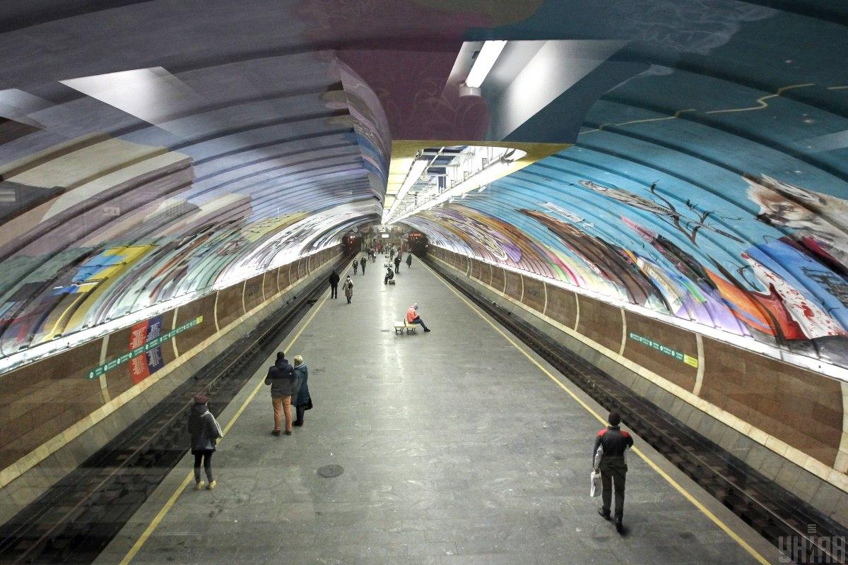 Россияне ударили по Киеву: нарушена работа метро, начались проблемы с водой и светом (фото, видео)