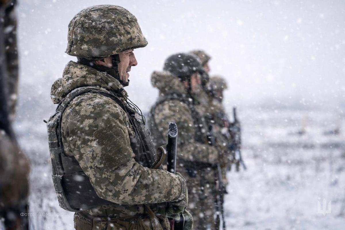 Украинский фронт превратился в “тушение пожаров”, РФ прорывает слабые места, – NYT