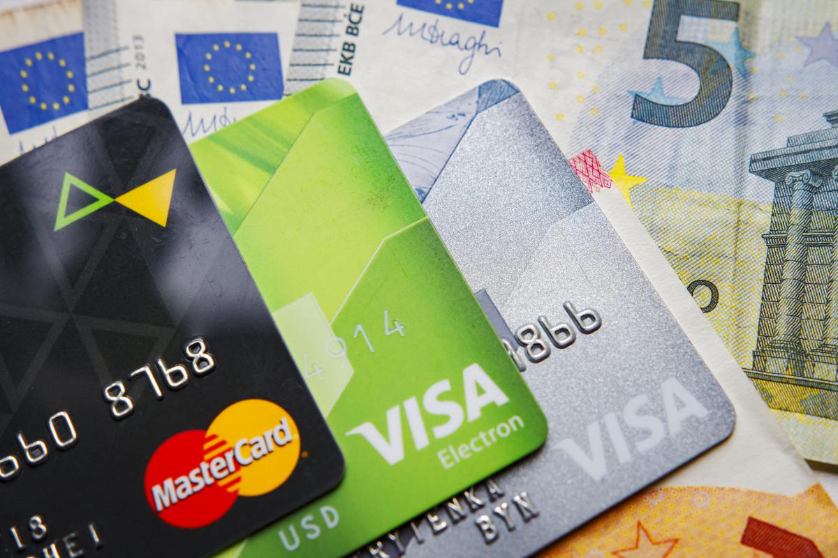 Европа бьет тревогу: европейцы срочно ищут альтернативу Visa и Mastercard, – FT