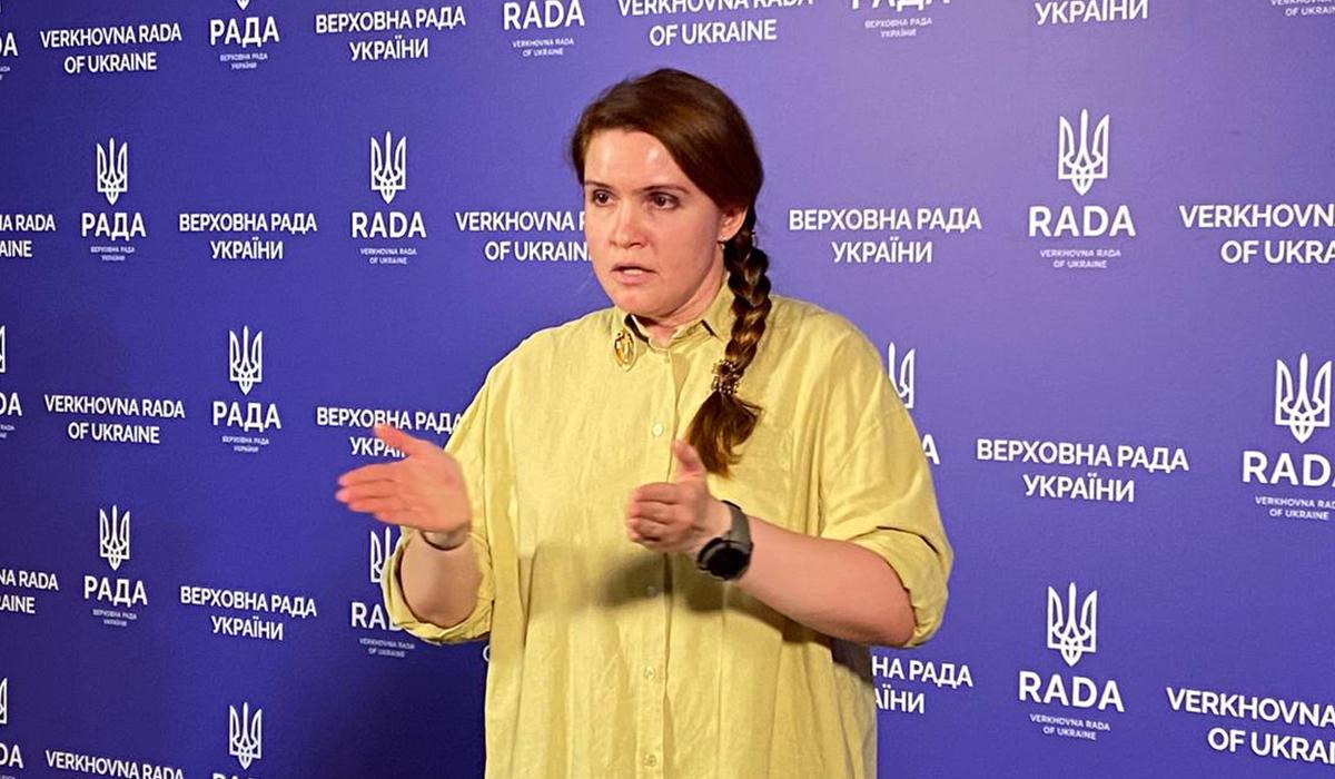 Безуглая “послала” Тищенко: комитет Рады готовит ей наказание