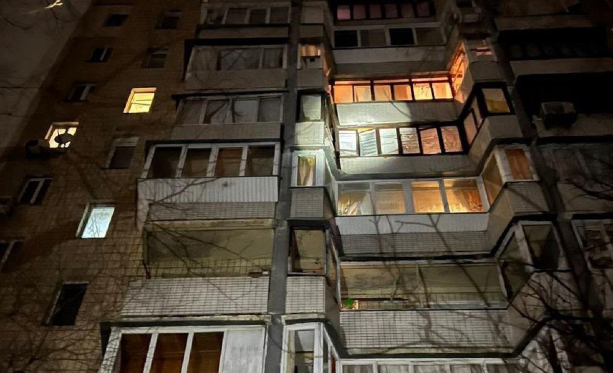 Россияне атаковали Киев баллистикой: есть попадания и пострадавшие (фото)