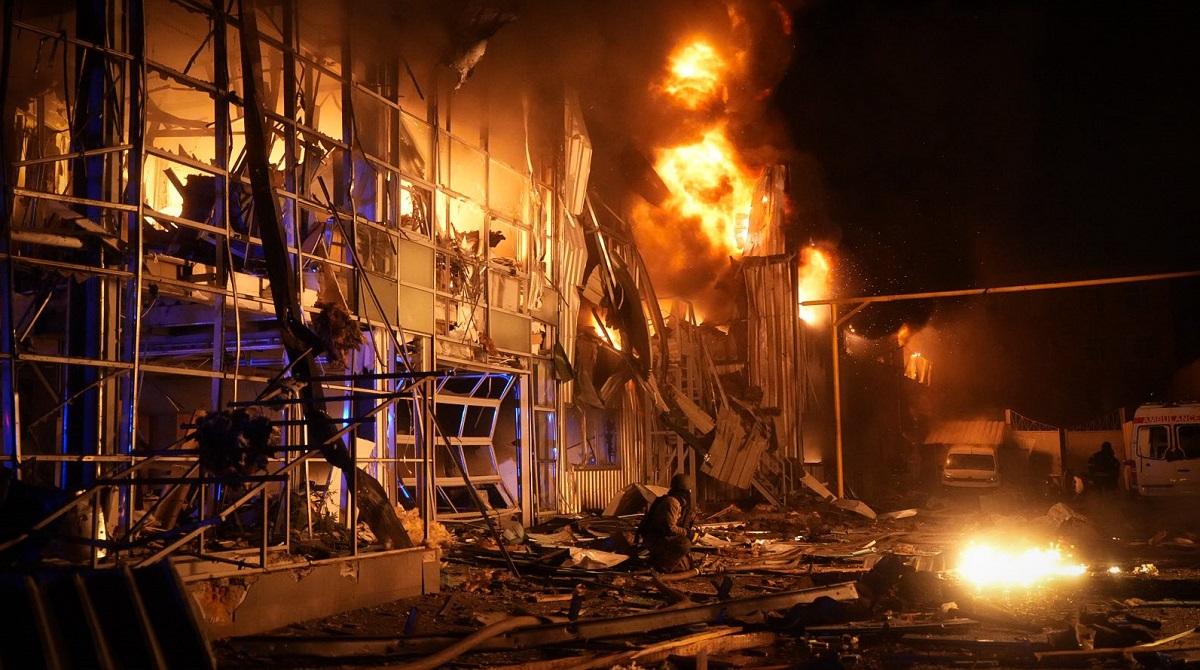 РФ нанесла удар по югу Украины: разрушена энергетическая и портовая инфраструктура (фото, видео)