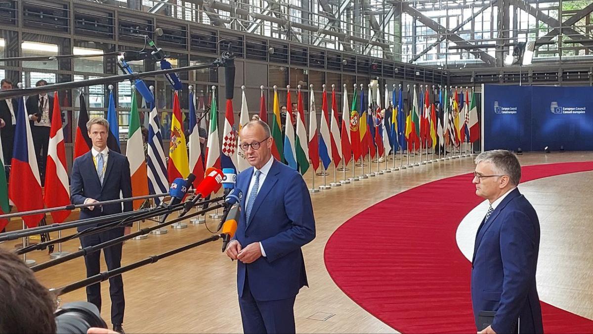 РФ проводит невыносимую нацистскую пропаганду против народа Украины, – Мерц