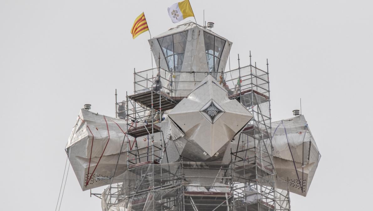 Саграда Фамилия официально стала самой высокой церковью мире