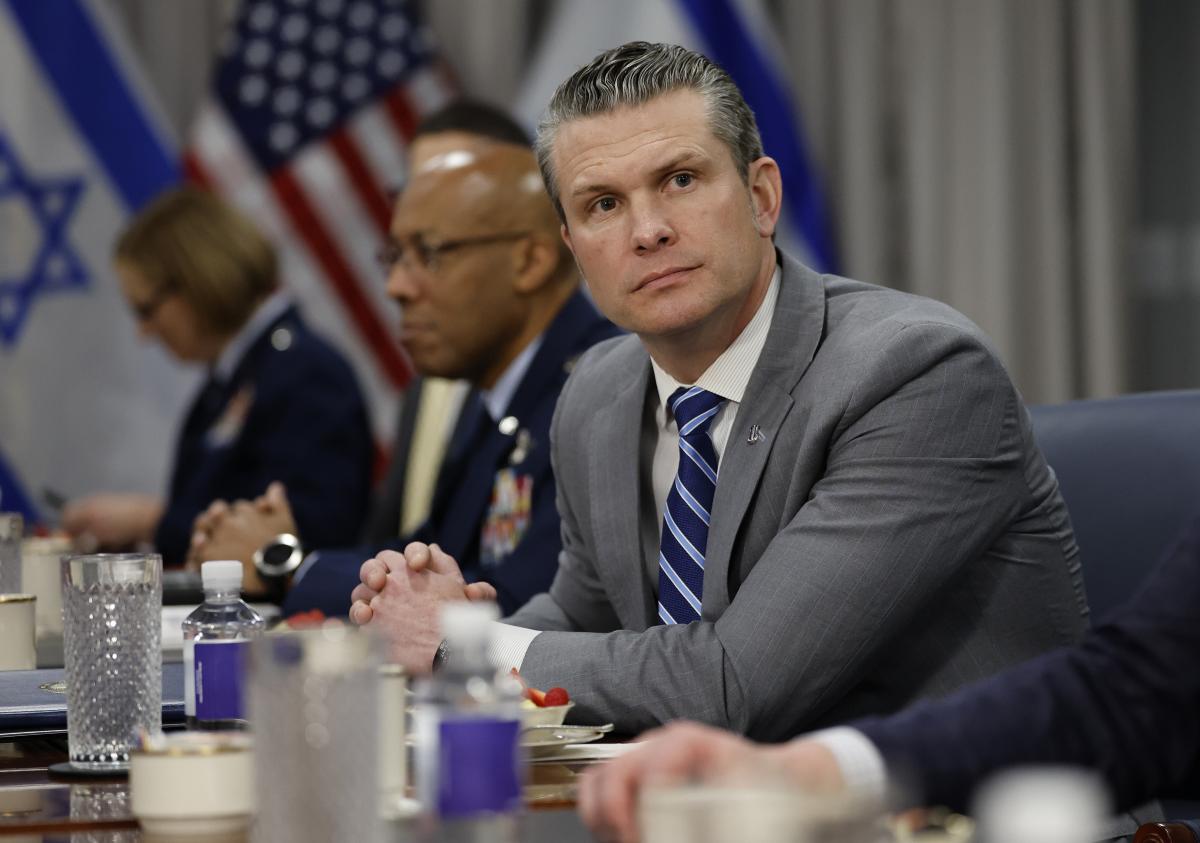 Глава Пентагона об ударах по Ирану: армия США получила полную свободу действий