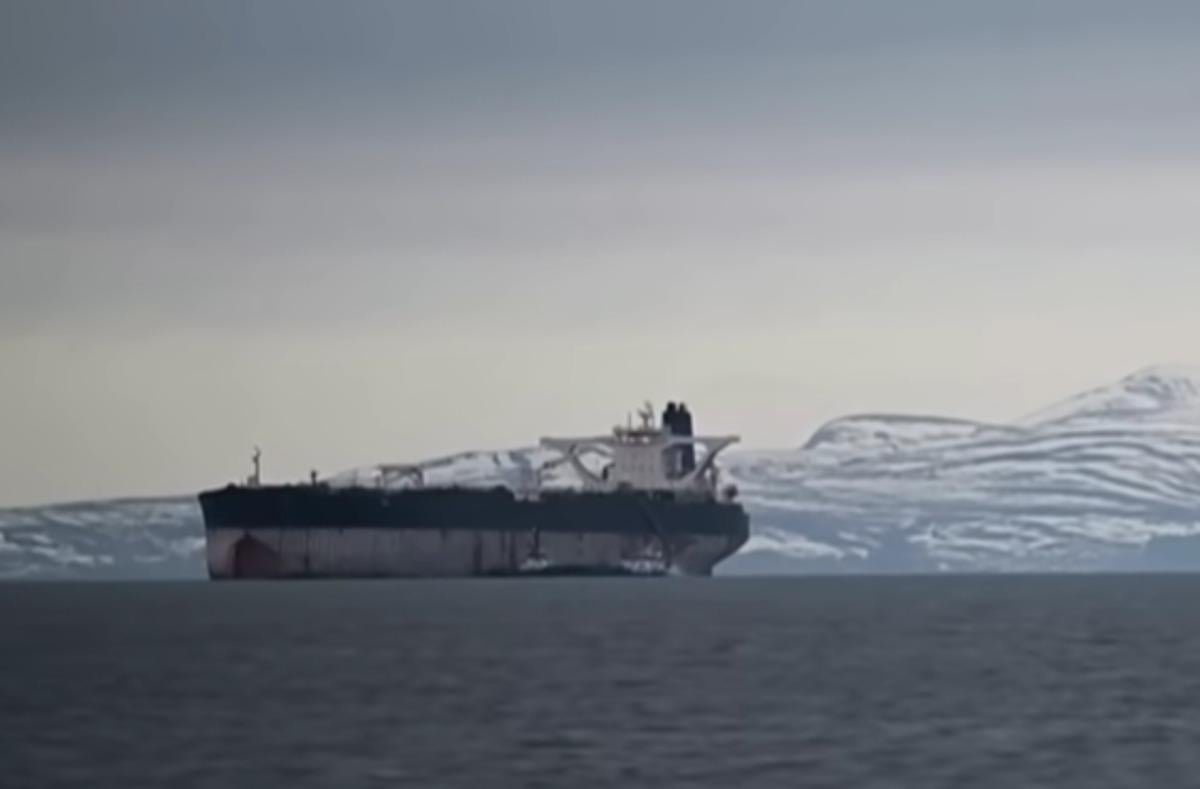 Россия начала привлекать к экипажам “теневого флота” наемников ЧВК “Вагнер”, – СМИ