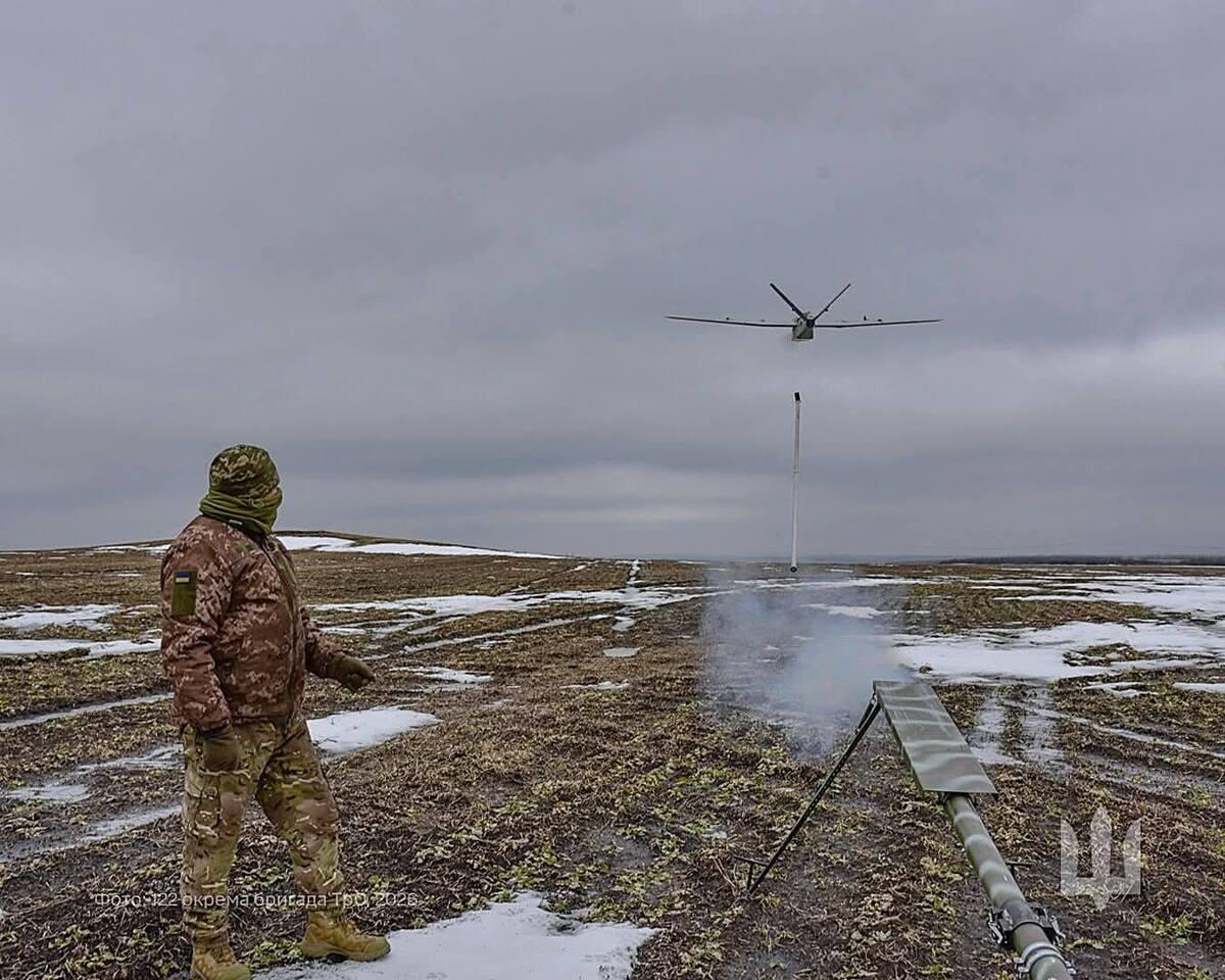 Украина показала артиллерии НАТО, как привлекать дроны для наведения огня и разведки, – BI