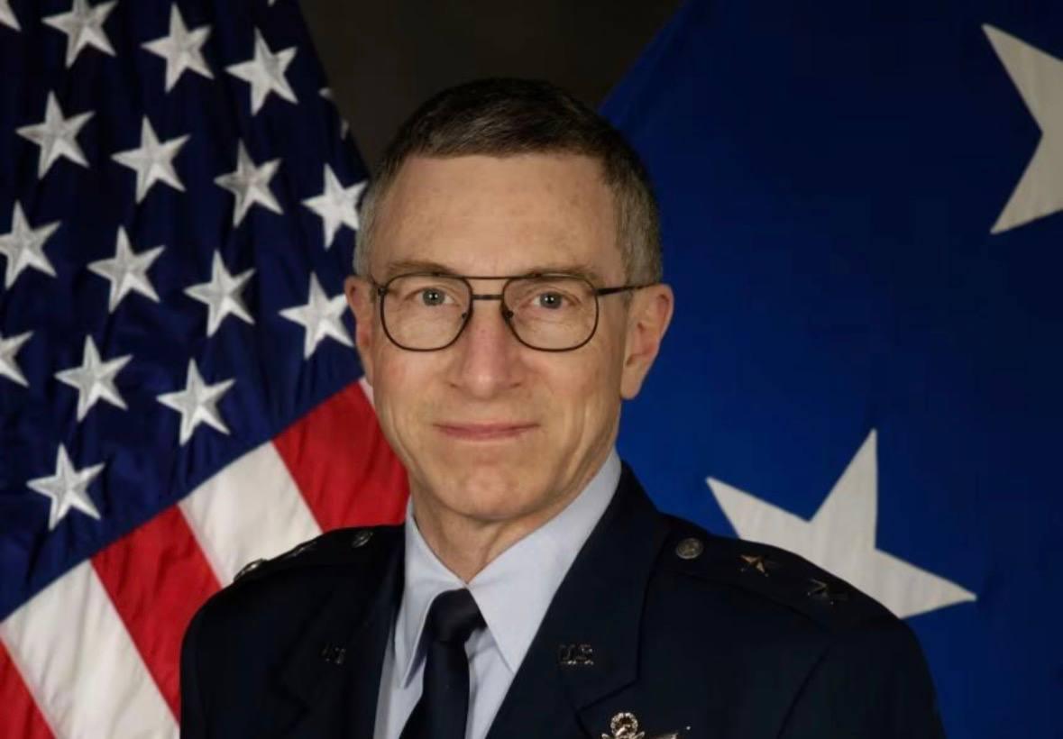 В США загадочно исчез генерал, который руководил секретными программами НЛО: что известно