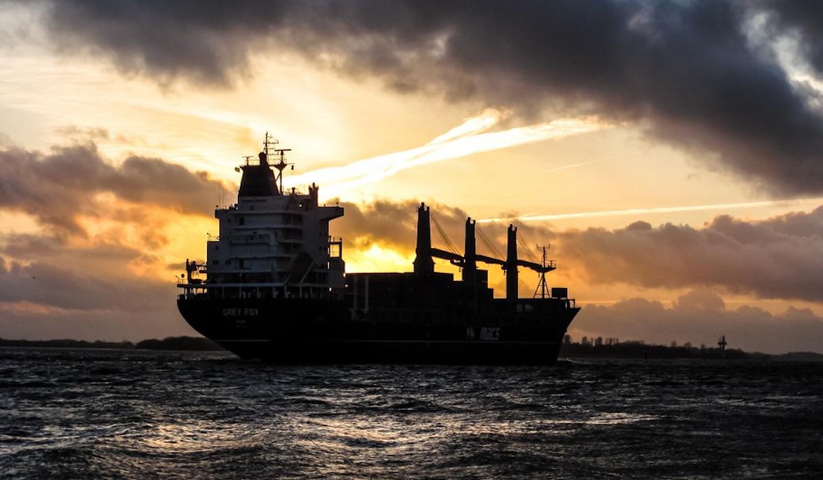 Ошибка на $20 млн: нефтяное судно ВМС США село на мель по приказу, – BI