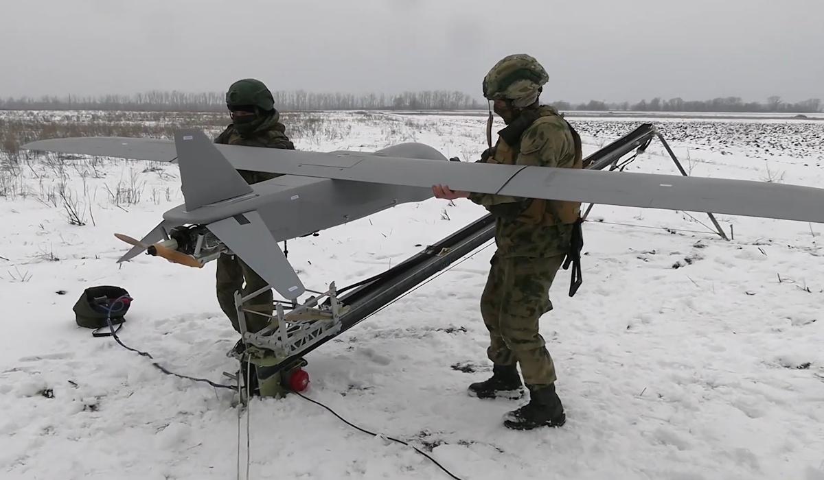 По цене Ferrari каждый: ВСУ сбили сразу два редких дрона россиян (видео)