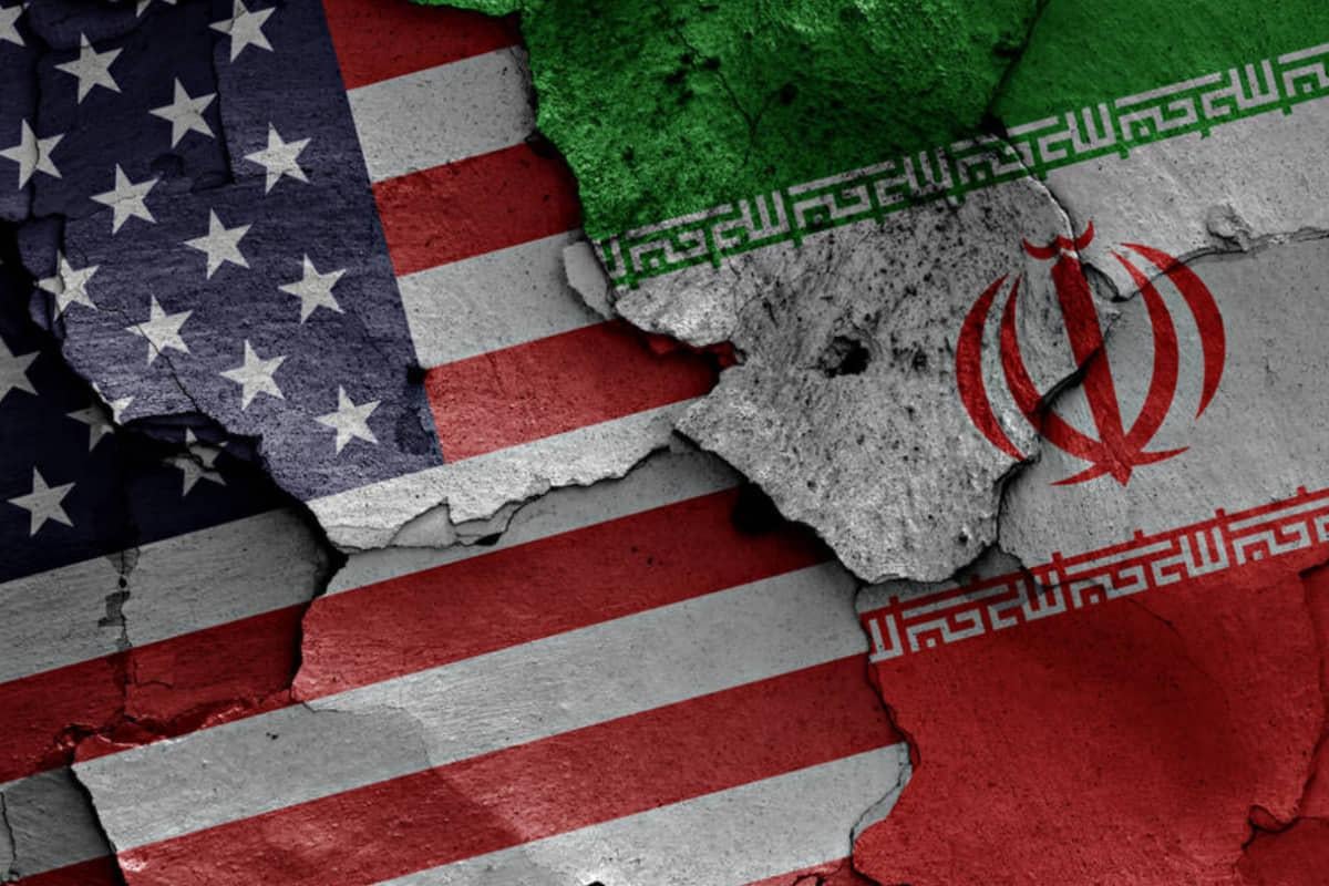 Переговоры США и Ирана зашли в “тупик”: страны не могут поделить пролив, – FT