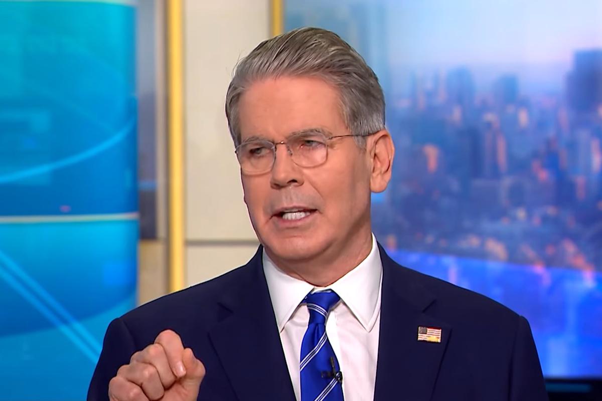 США не будут продлевать разрешение на продажу российской нефти, – министр финансов