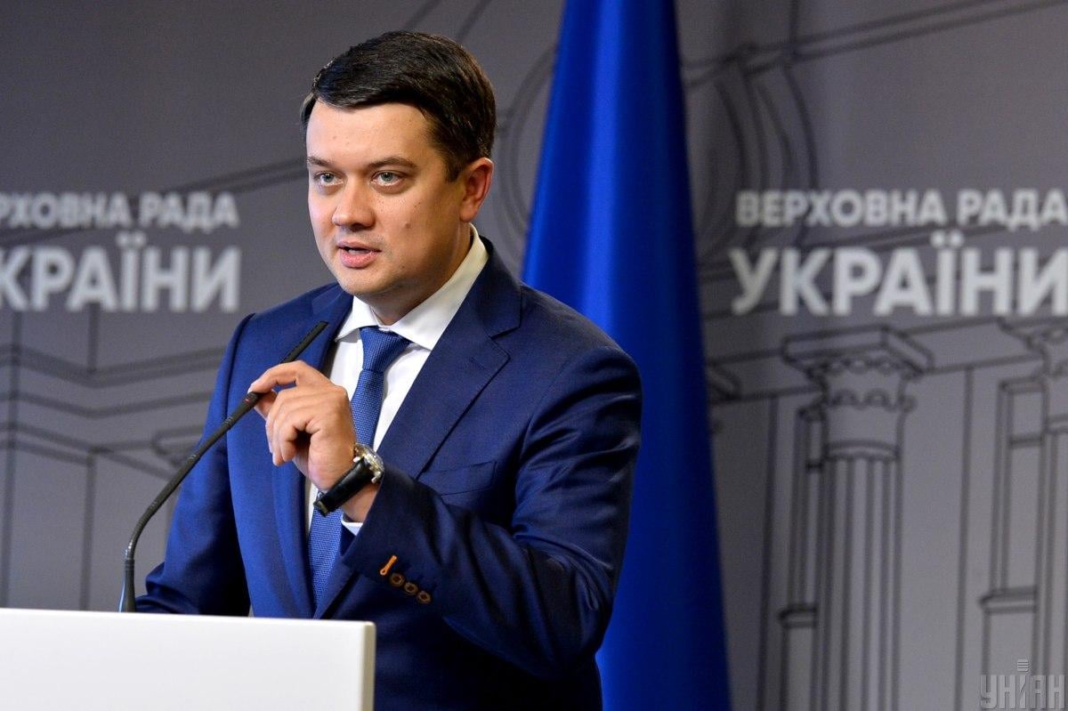 Депортация украинцев из Европы “останется на уровне разговоров”, – Разумков