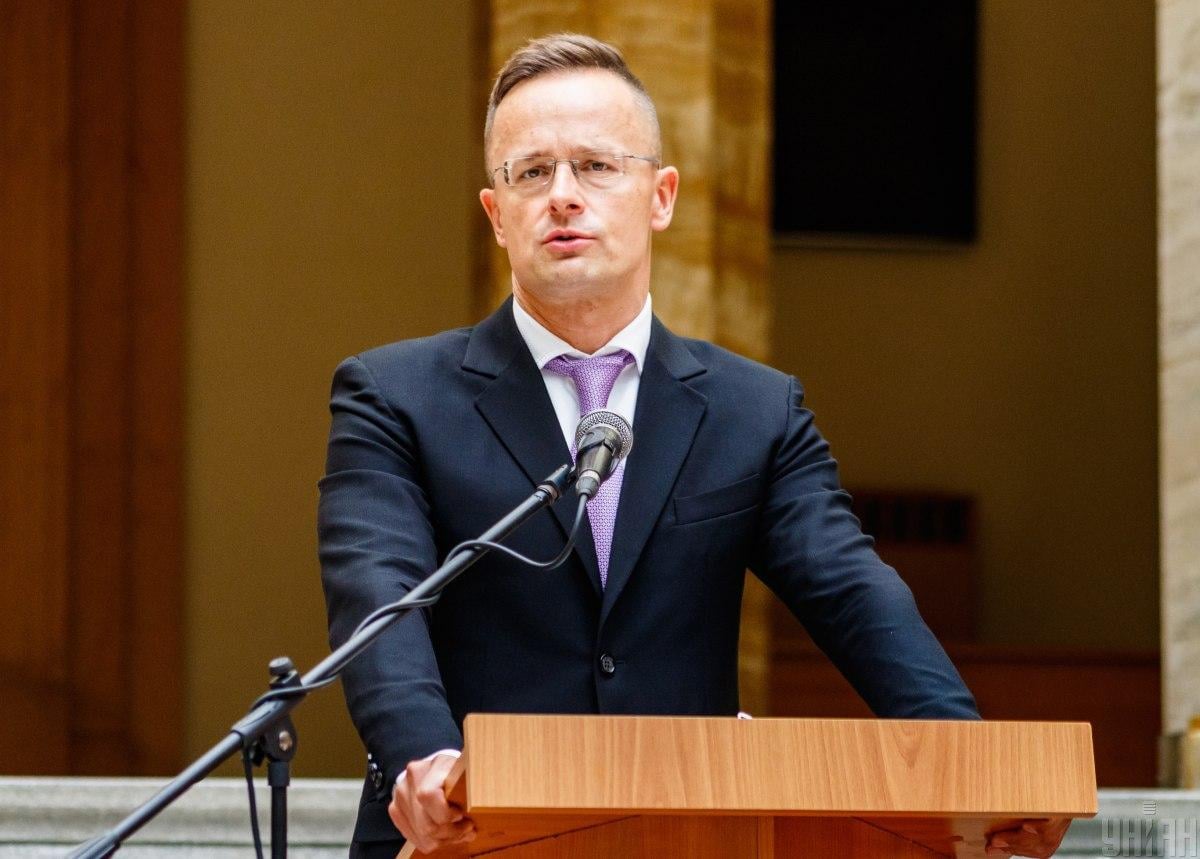 Пропавший после выборов Сийярто нашелся за необычным занятием, – СМИ