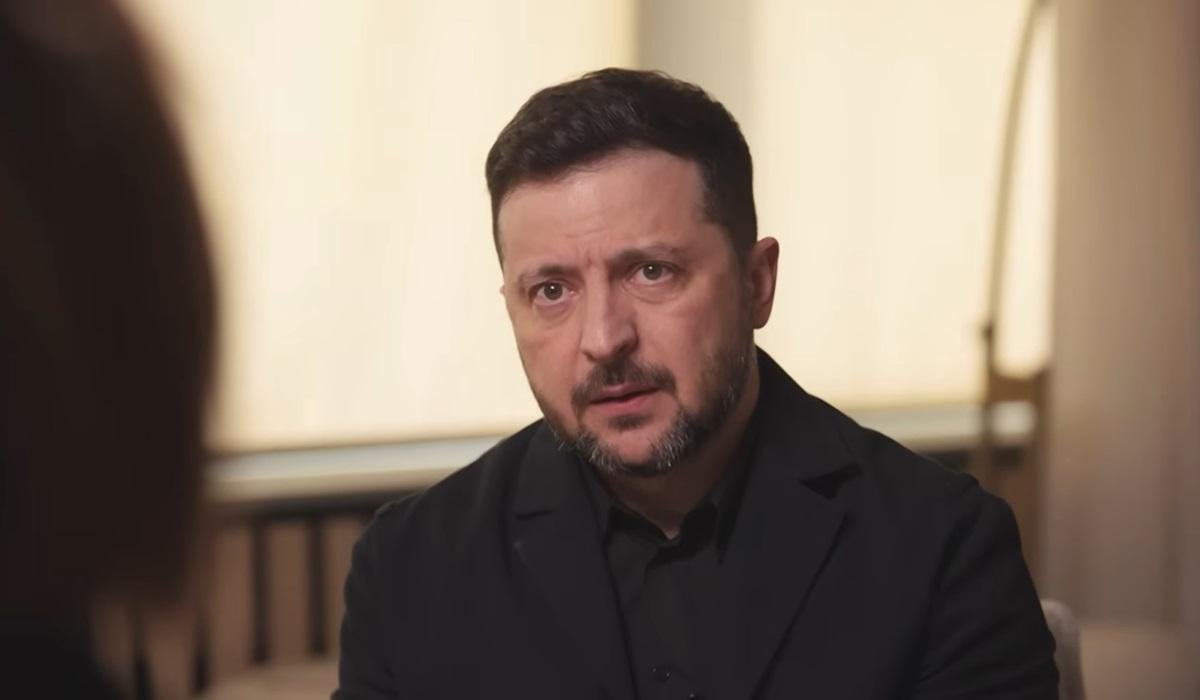 Ситуация на фронте сейчас лучше, чем за последние 10 месяцев, – Зеленский