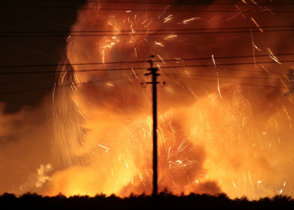 Российский Ярославль сотрясают взрывы, жители говорят о работе ПВО