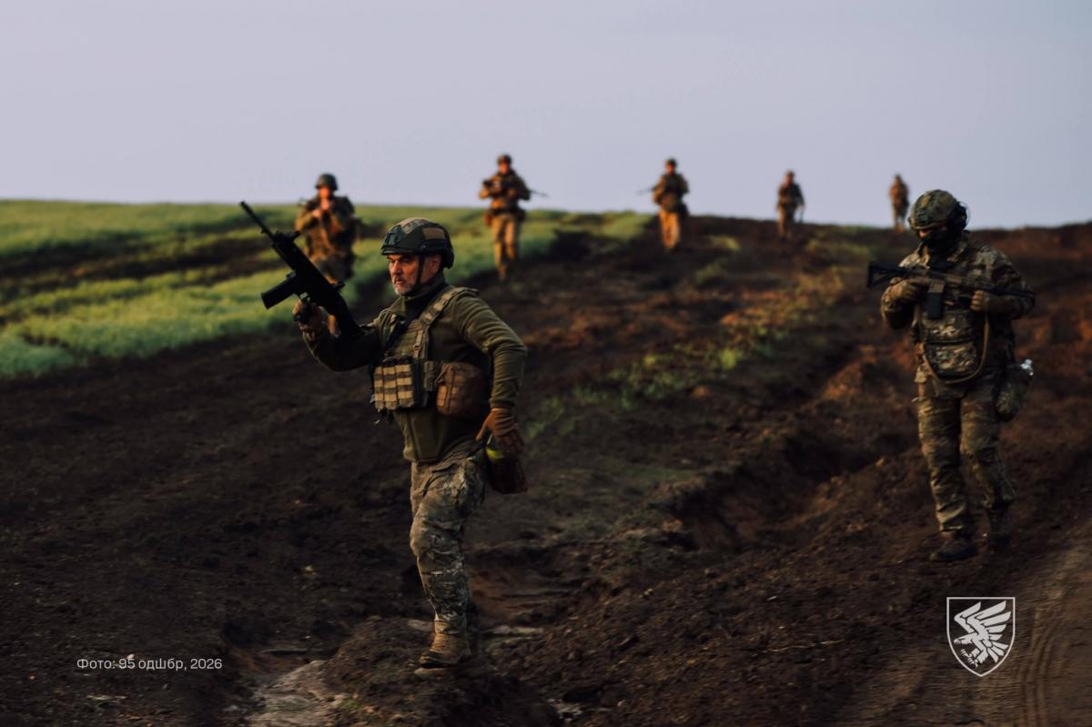 “Есть предпосылки, что мы сможем двигаться дальше”: комбриг о переходе к контрнаступлению