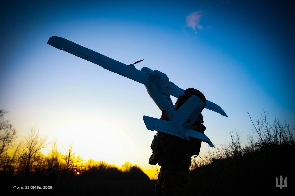 Будут сокращать выплаты контрактникам: эксперт о последствиях ударов по российским НПЗ