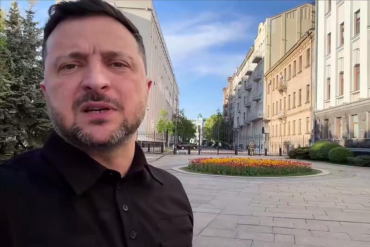 Украина не советует иностранным представителям быть в Москве в эти дни, – Зеленский