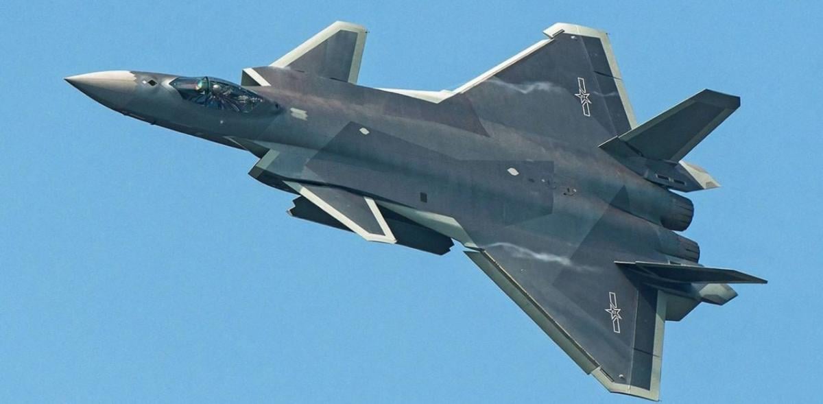 «Темная фабрика» Китая вдвое повысила эффективность производства истребителей J-20, – СМИ