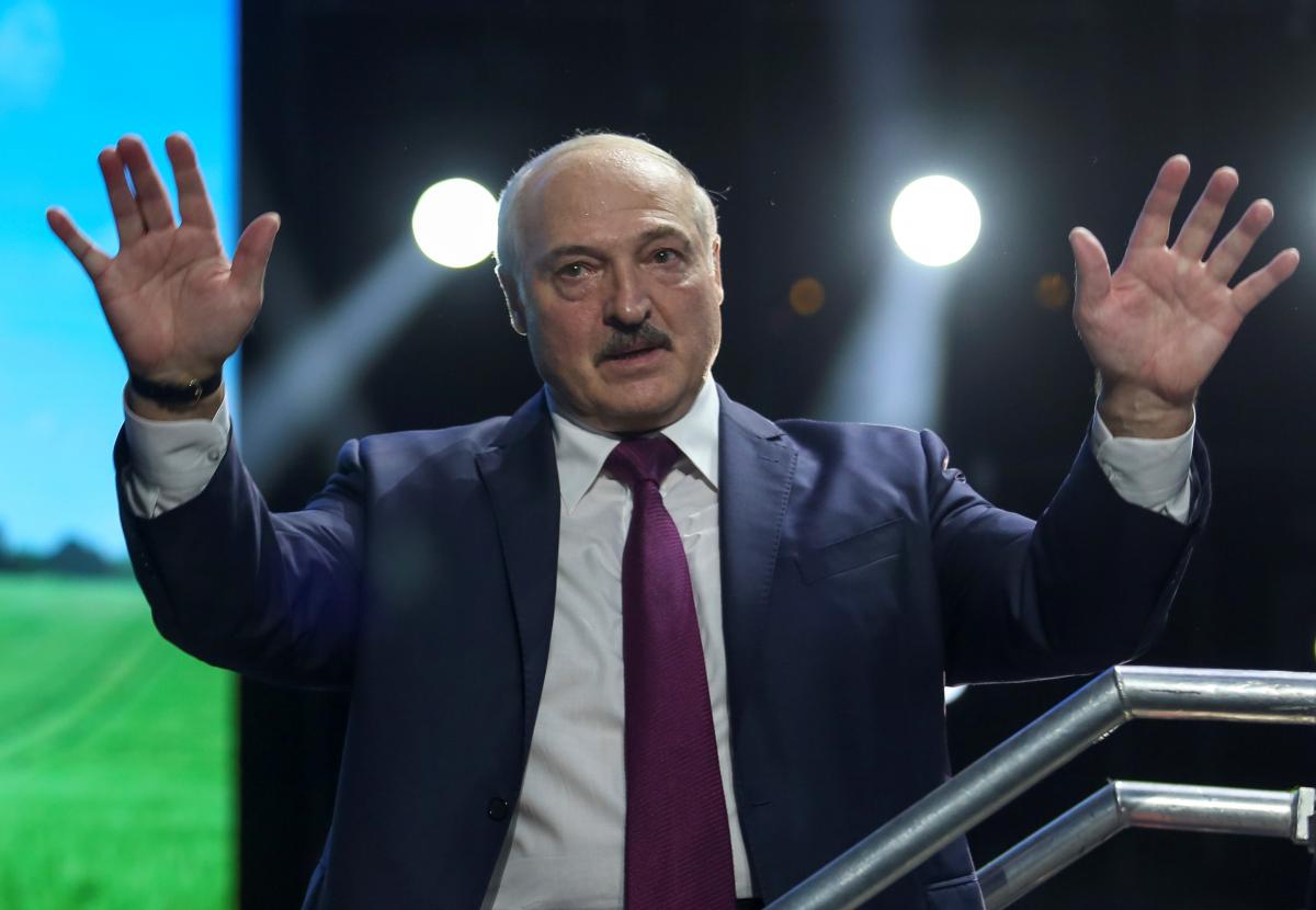 Лукашенко заявил, что сочувствует Зеленскому
