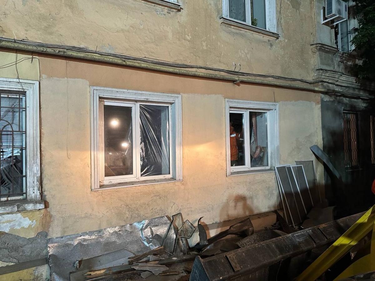 РФ атаковала Одессу ударными дронами: в городе много повреждений, пострадали шесть человек