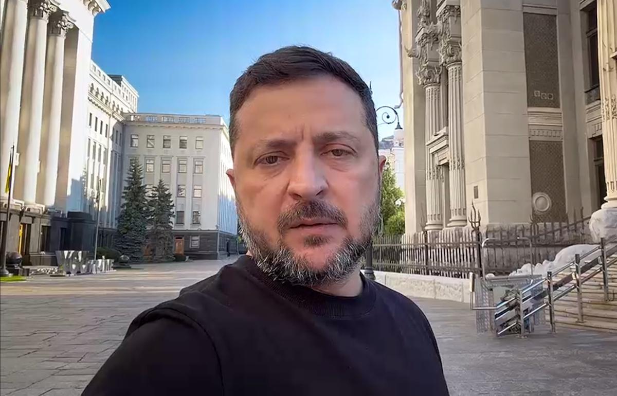 Россия готовит новый удар по Украине: Зеленский призвал реагировать на сирены