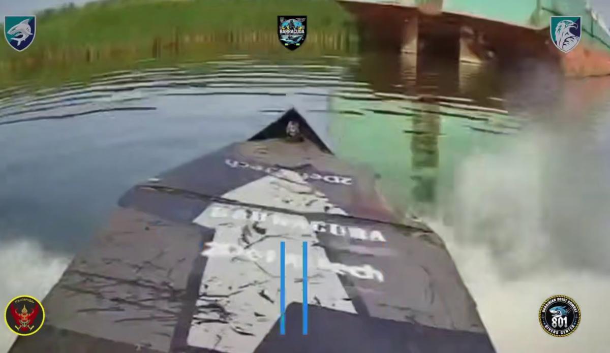 ВМС впервые показали боевую работу морского дрона Barracuda (видео)