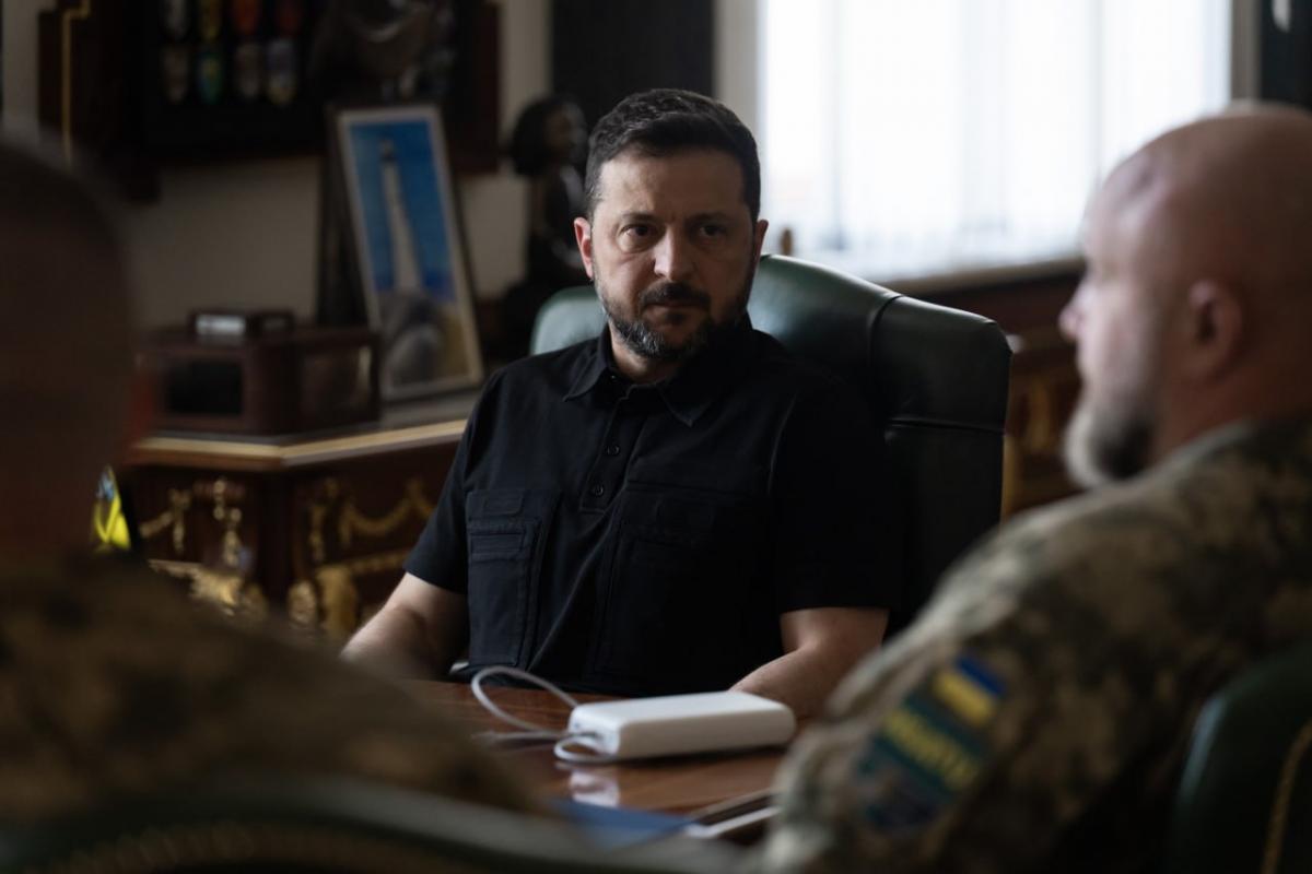 Зеленский провел встречи с тремя генералами: о чем говорили