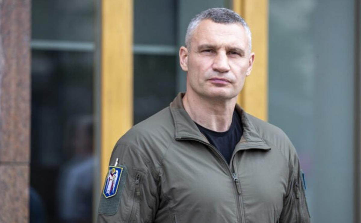 Кличко поблагодарил Сырского за службу и рассказал о совместной работе во время обороны Киева
