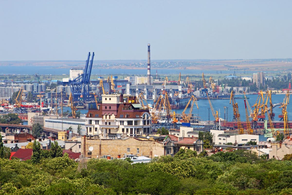 Россия перекрывает жизненно важный для Украины коридор: в Politico рассказали о последствиях